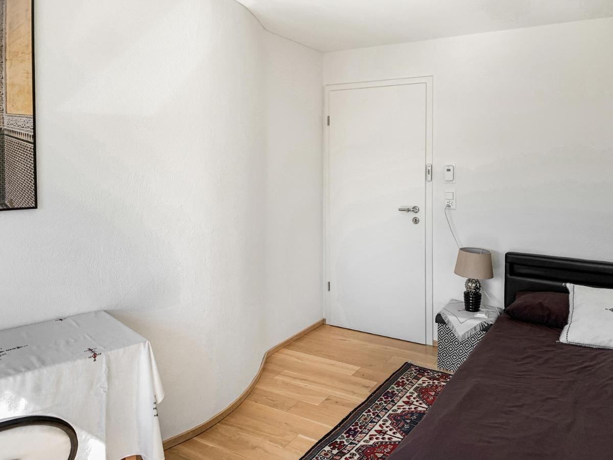 Haus Zur Lilie Hotell Hinwil Exteriör bild