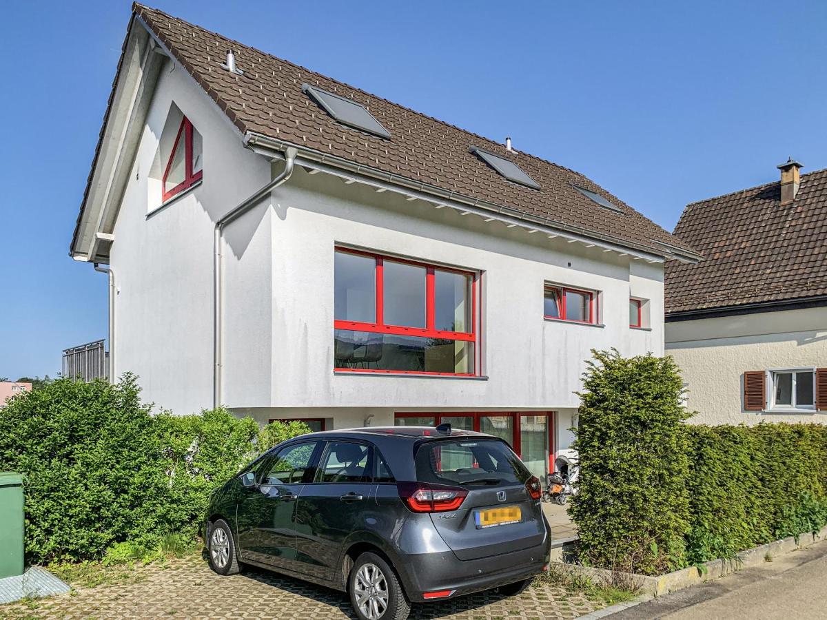 Haus Zur Lilie Hotell Hinwil Exteriör bild