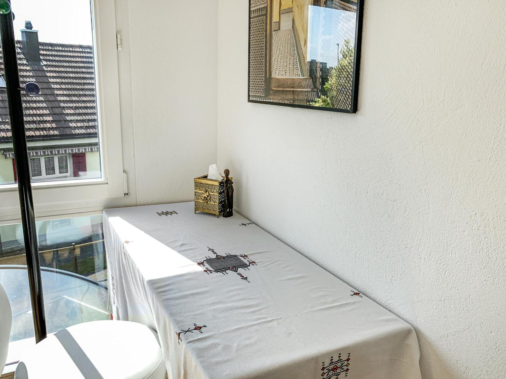 Haus Zur Lilie Hotell Hinwil Exteriör bild